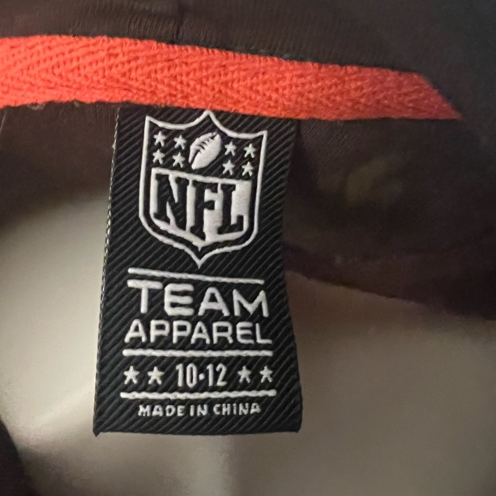 NFL Team Apparel Cleveland Browns boys sweatshirt - Picture 2 of 4